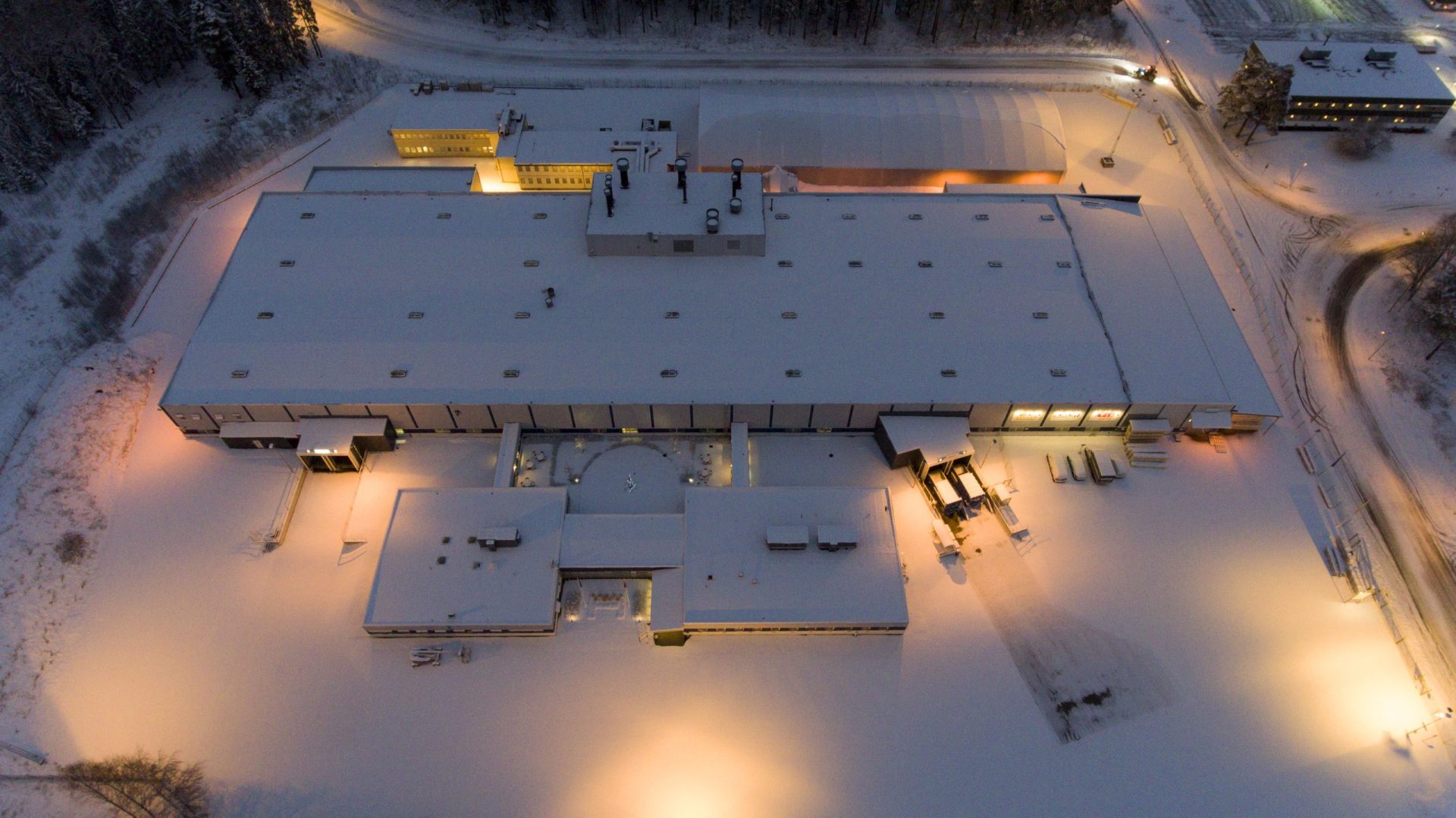 Factory bynight scaled Factory bynight scaled
